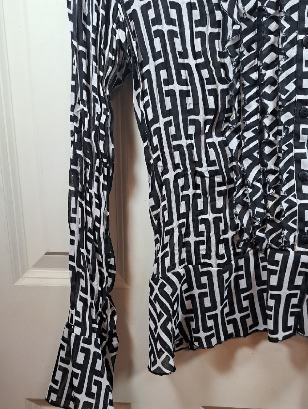 Worthington Black & White Geometric Ruffle Front Blouse - Picture 5 of 7